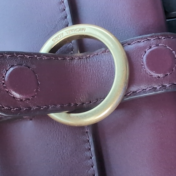 Michael Kors Quincy Large Leather Plum Wallet - Picture 9 of 11